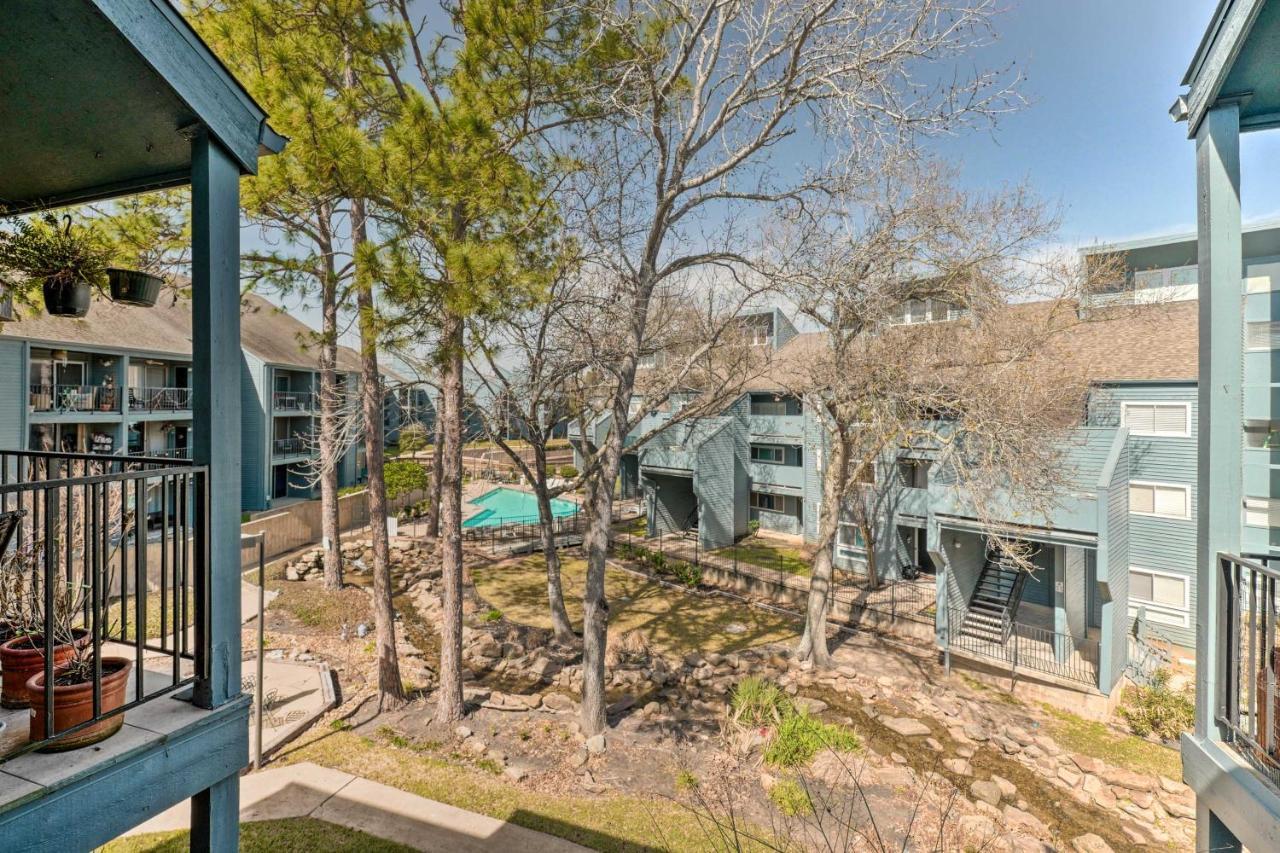 Idyllic Montgomery Condo With Pool And Lake View! Dış mekan fotoğraf