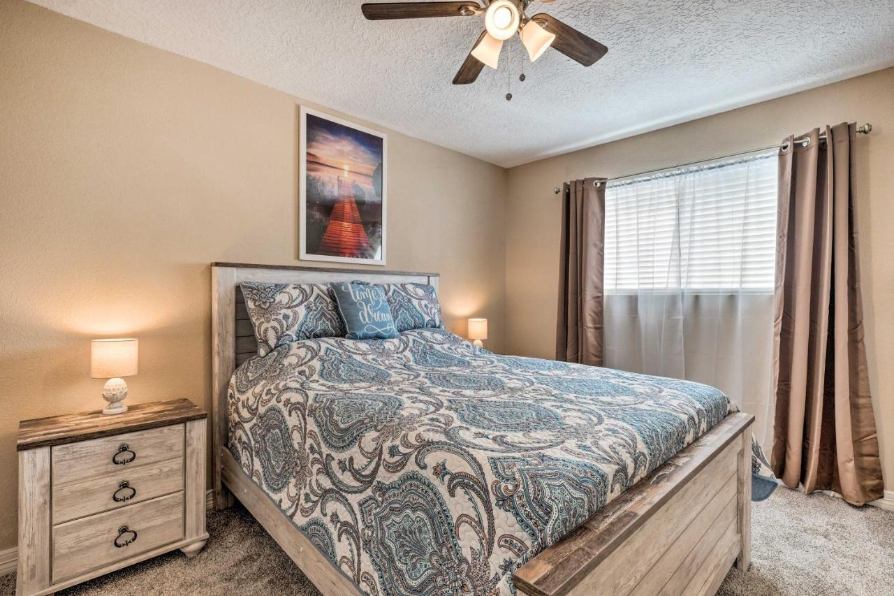 Idyllic Montgomery Condo With Pool And Lake View! Dış mekan fotoğraf