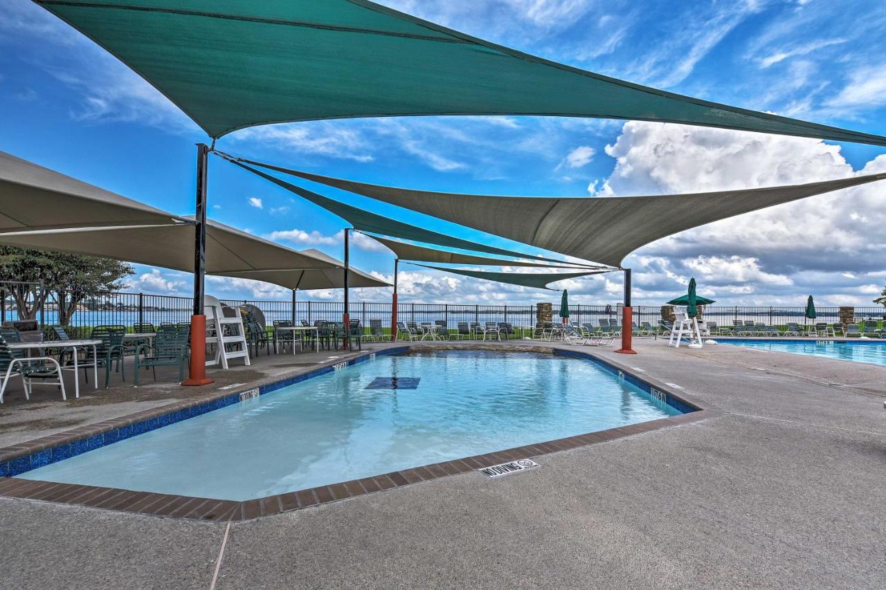 Idyllic Montgomery Condo With Pool And Lake View! Dış mekan fotoğraf